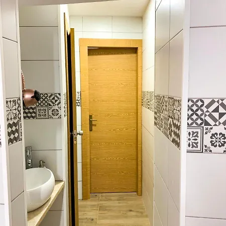 Apartment Housegogo *