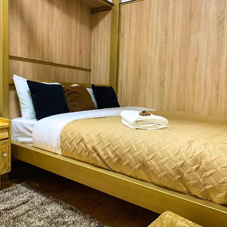 Housegogo * Лісабон