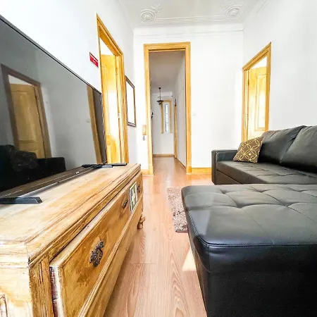 Housegogo * Лісабон