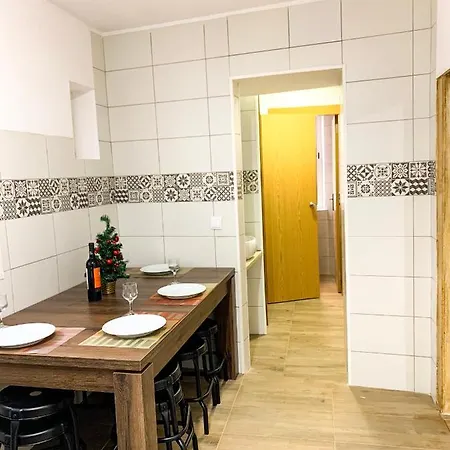 Apartment Housegogo *